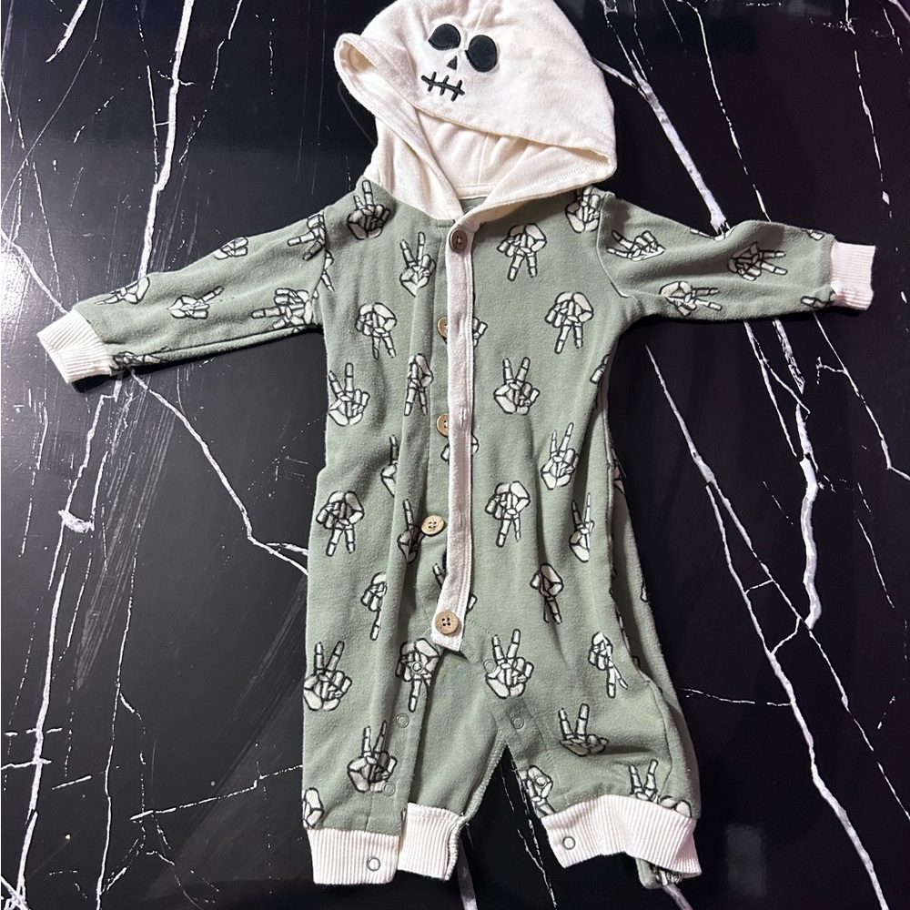 Wonder Nation Green Skeleton Print Footie‎